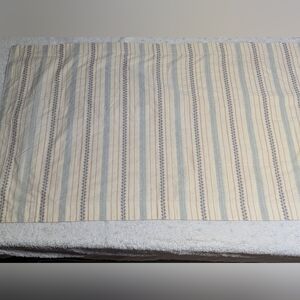 Lauren Ralph Lauren Pillowcase – Single – Vintage Striped Cotton Blend Bedding